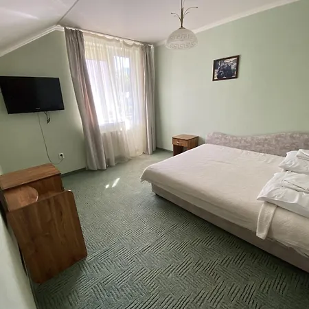 Hotel Edelweiss Polyana (Transcarpathia)